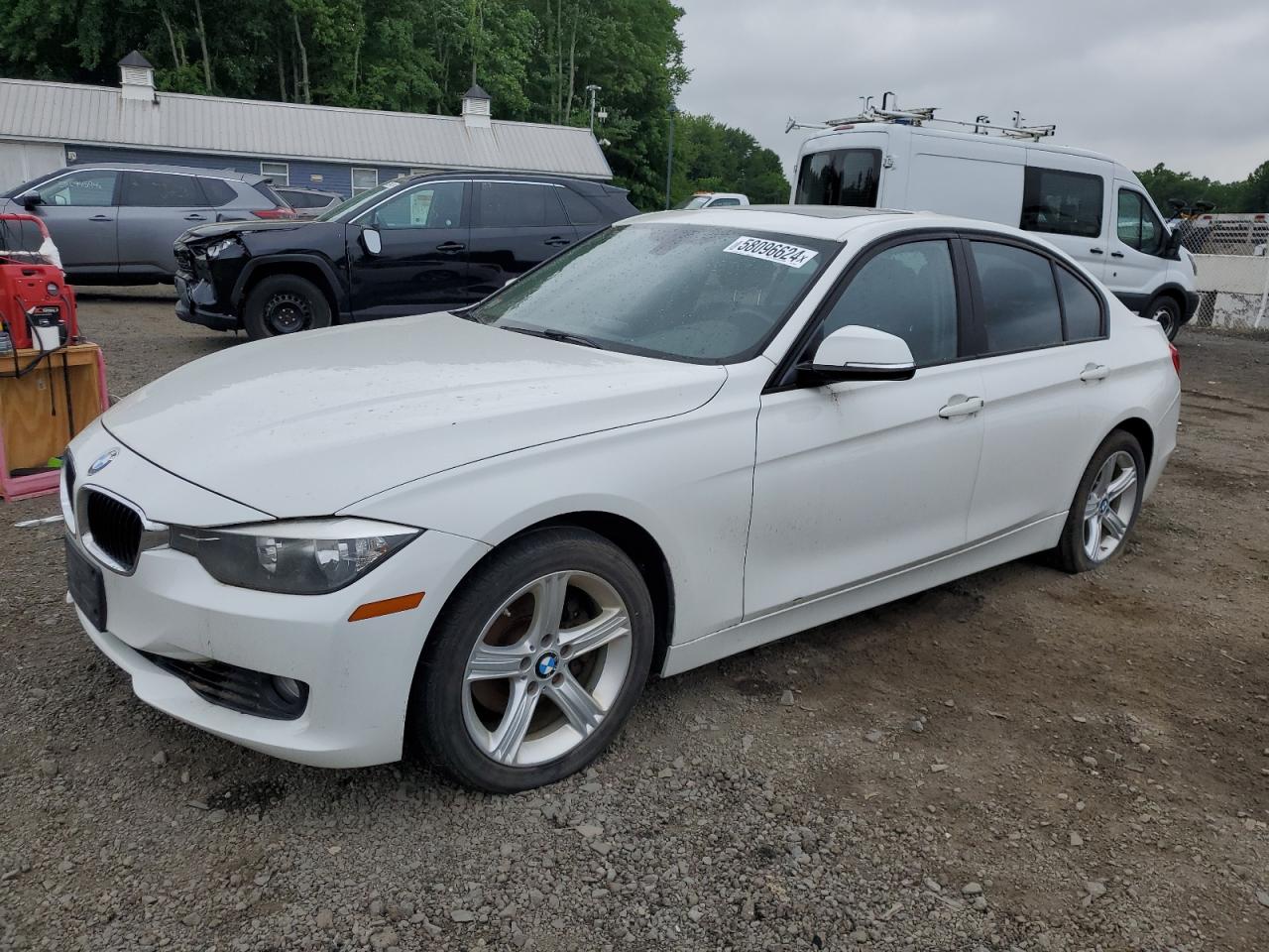 2013 BMW 328 Xi Sulev vin: WBA3B5G56DNS00666