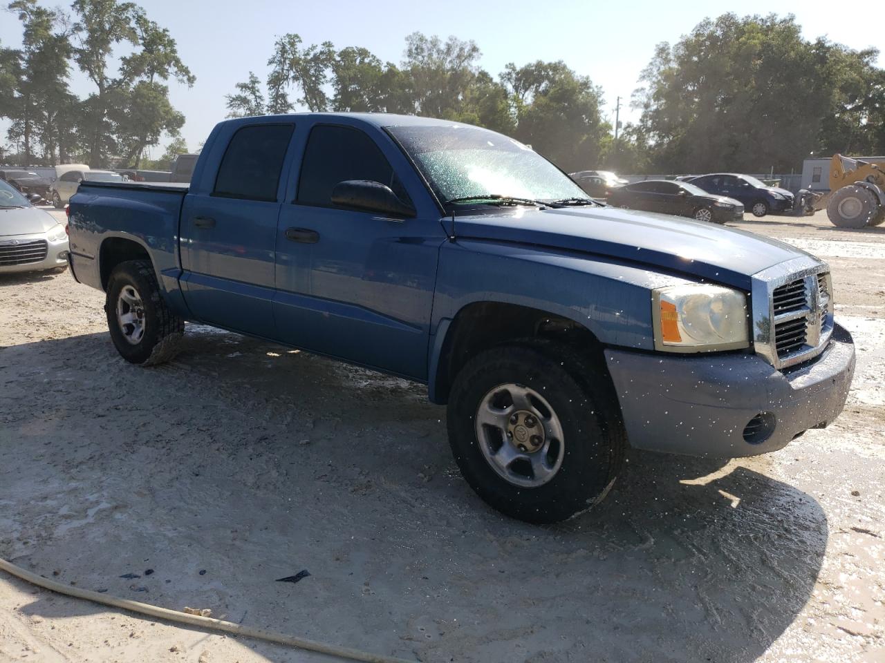 1D7HE28K85S101973 2005 Dodge Dakota Quad