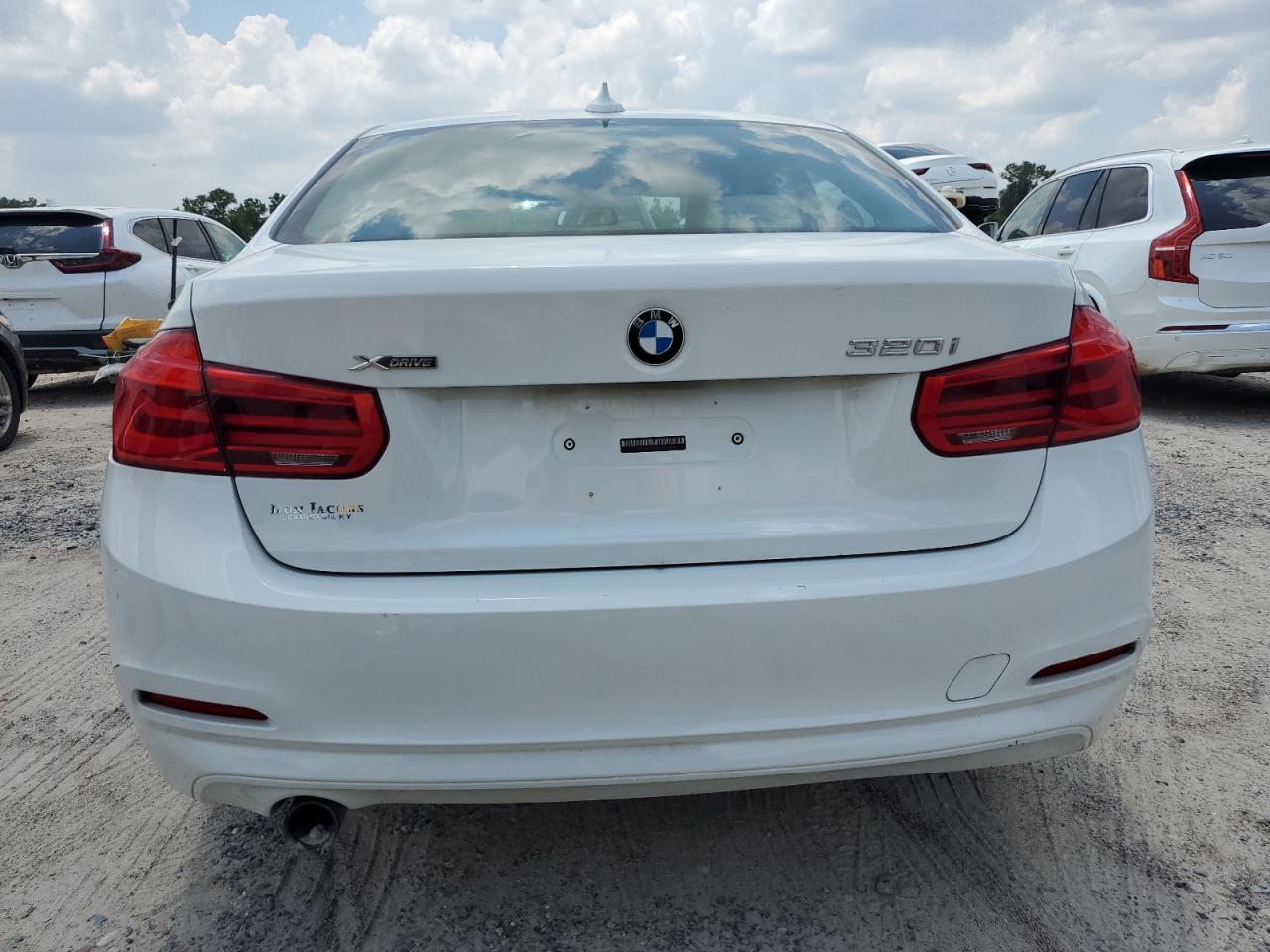 2017 BMW 320 Xi vin: WBA8E5G37HNU44683