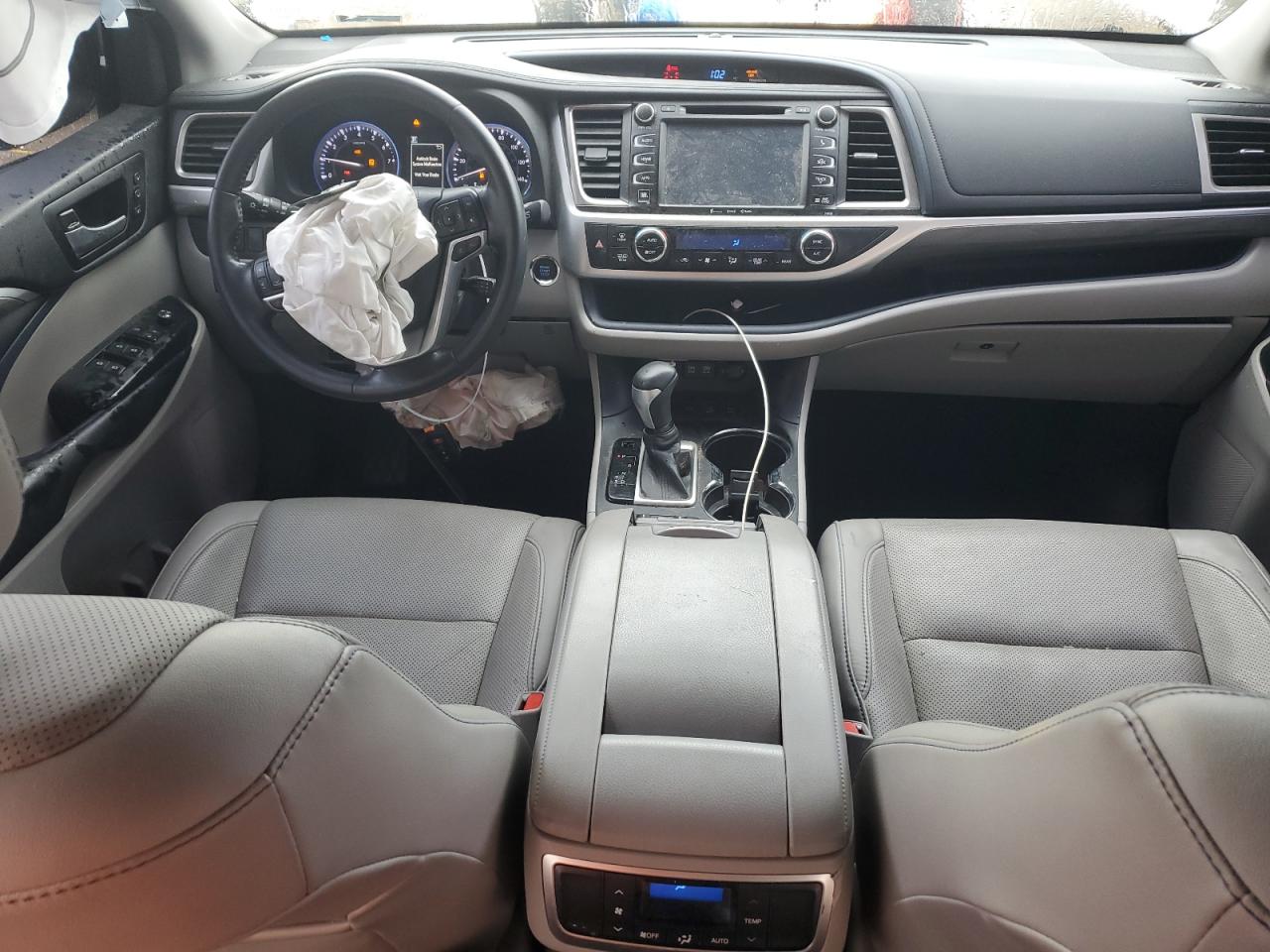 5TDDZRFH4HS453667 2017 Toyota Highlander Limited