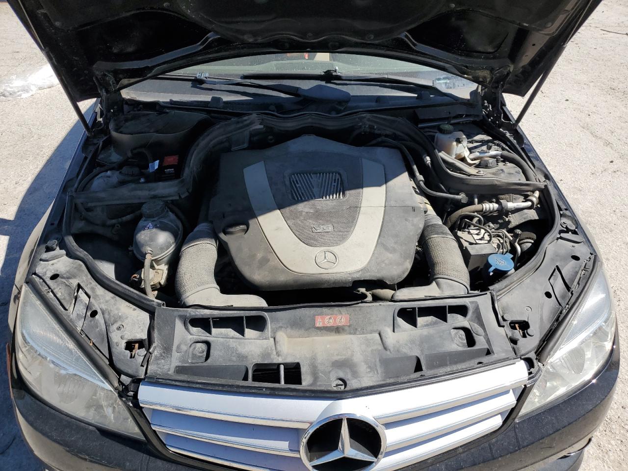 WDDGF8BB7AF375446 2010 Mercedes-Benz C 300 4Matic