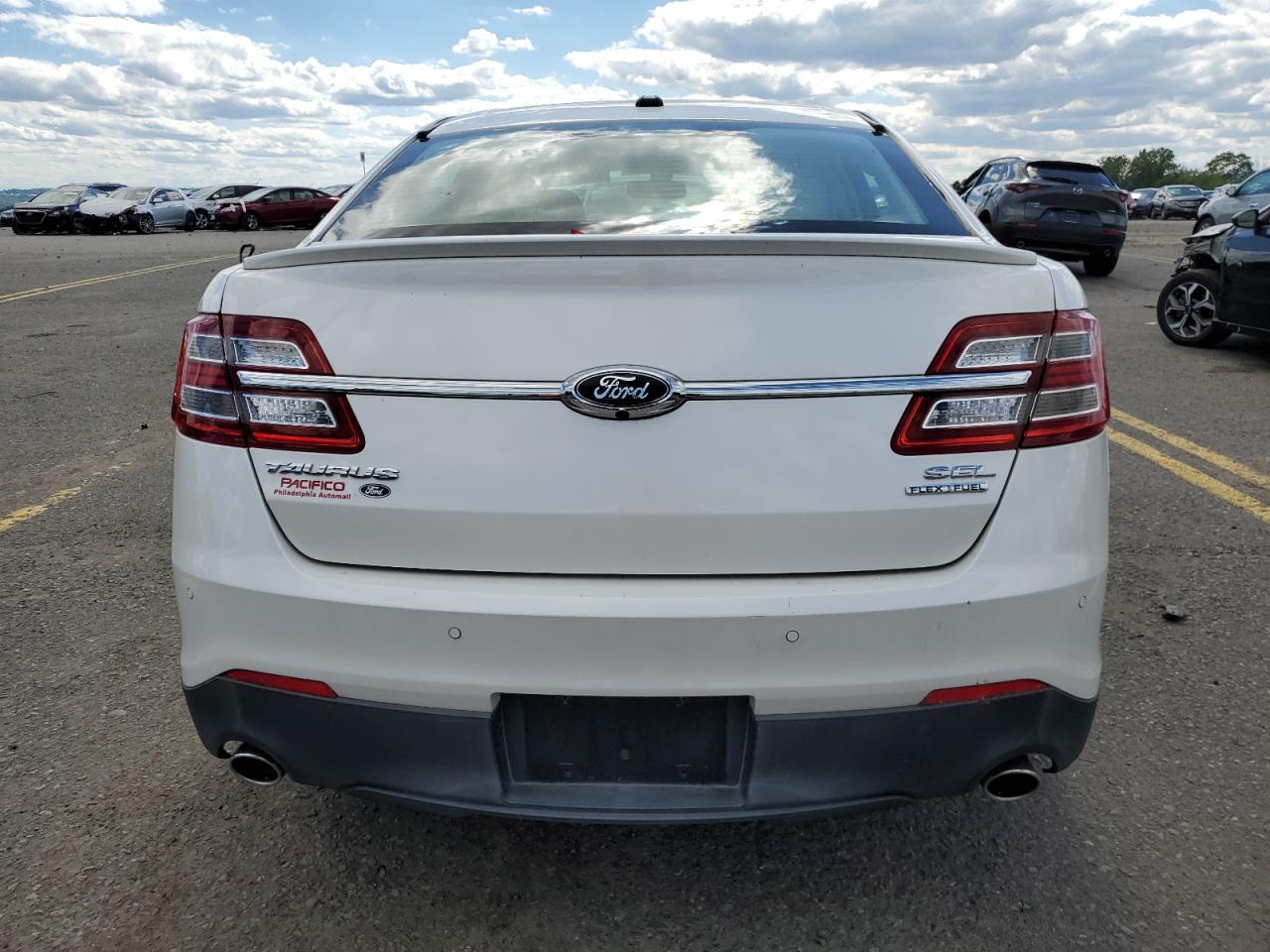 1FAHP2E83EG187098 2014 Ford Taurus Sel
