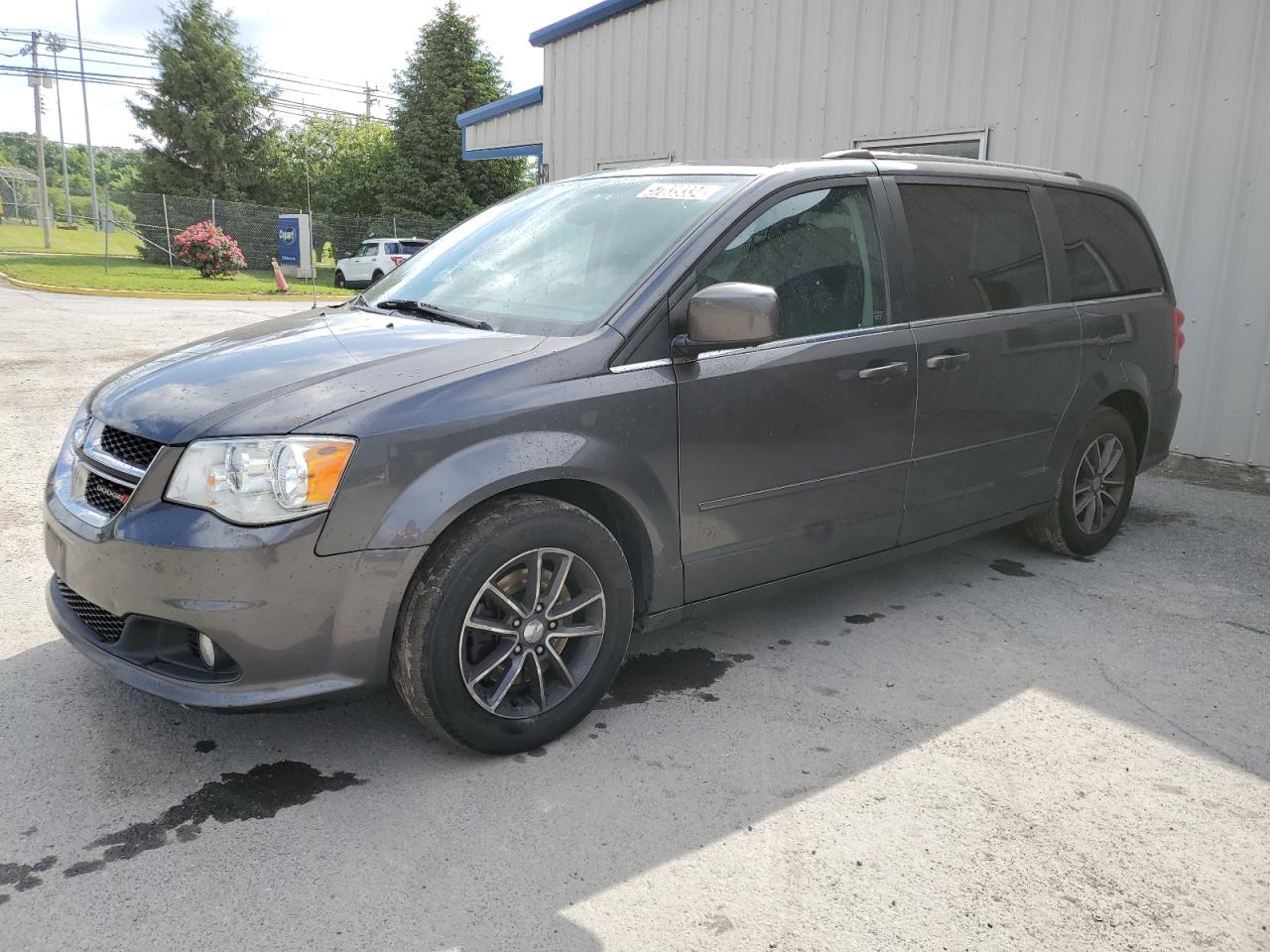 2C4RDGCG6HR857082 2017 Dodge Grand Caravan Sxt