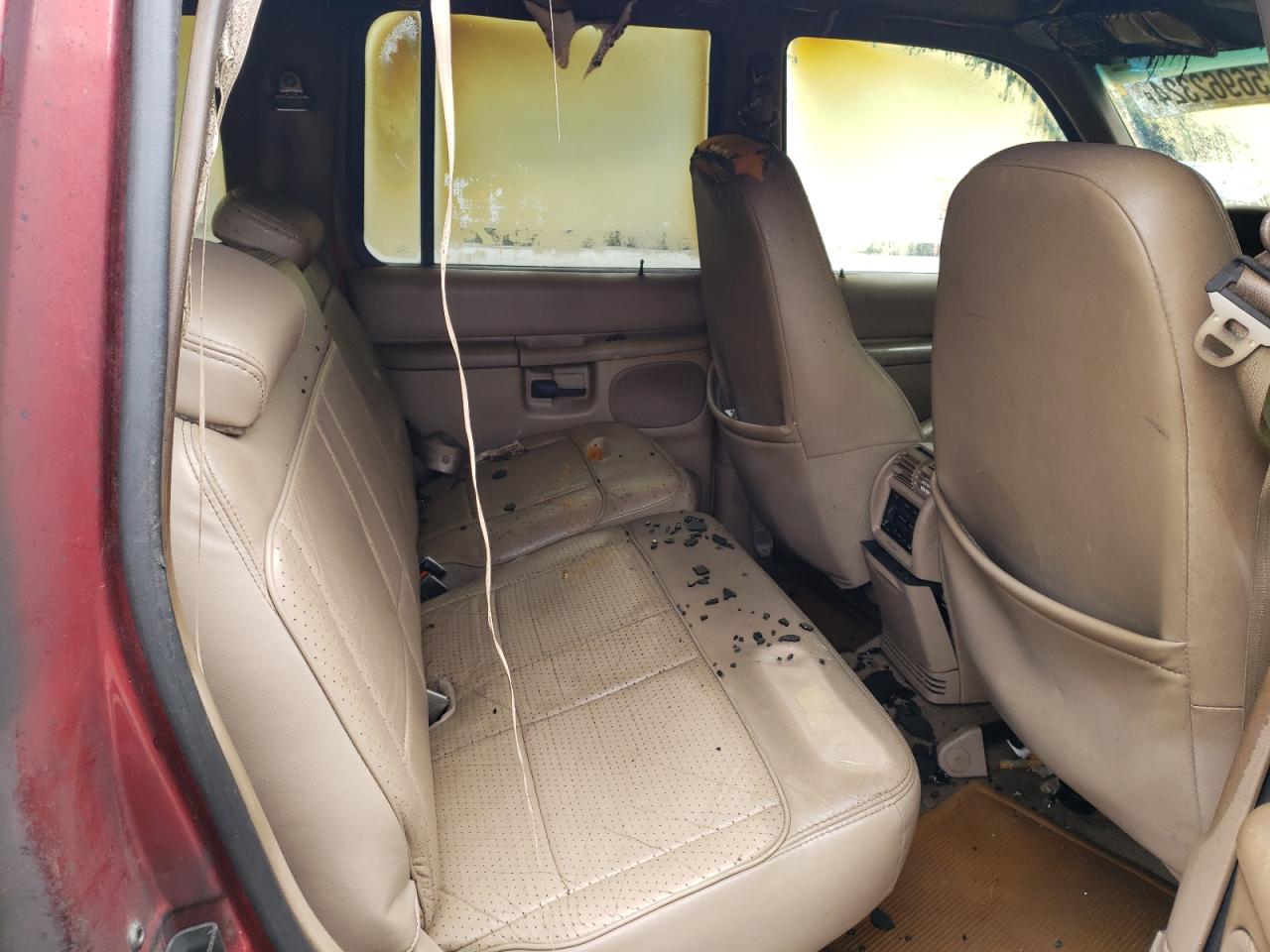 1FMDU35P7VUC91587 1997 Ford Explorer