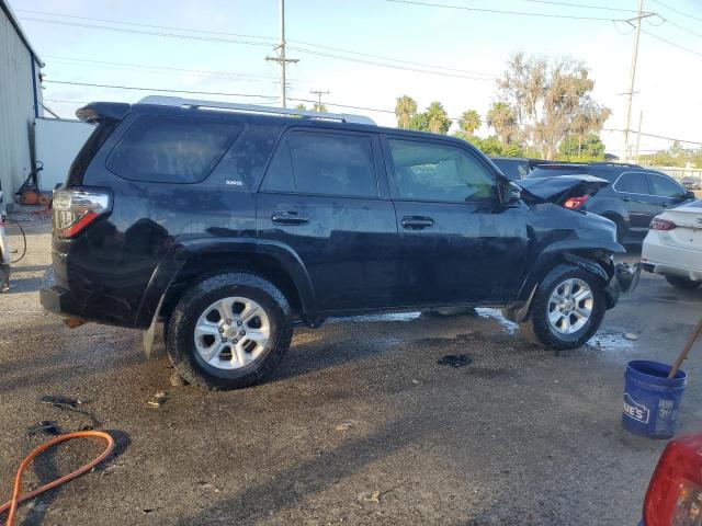 VIN JTEZU5JR5H5155904 2017 TOYOTA 4RUNNER no.3