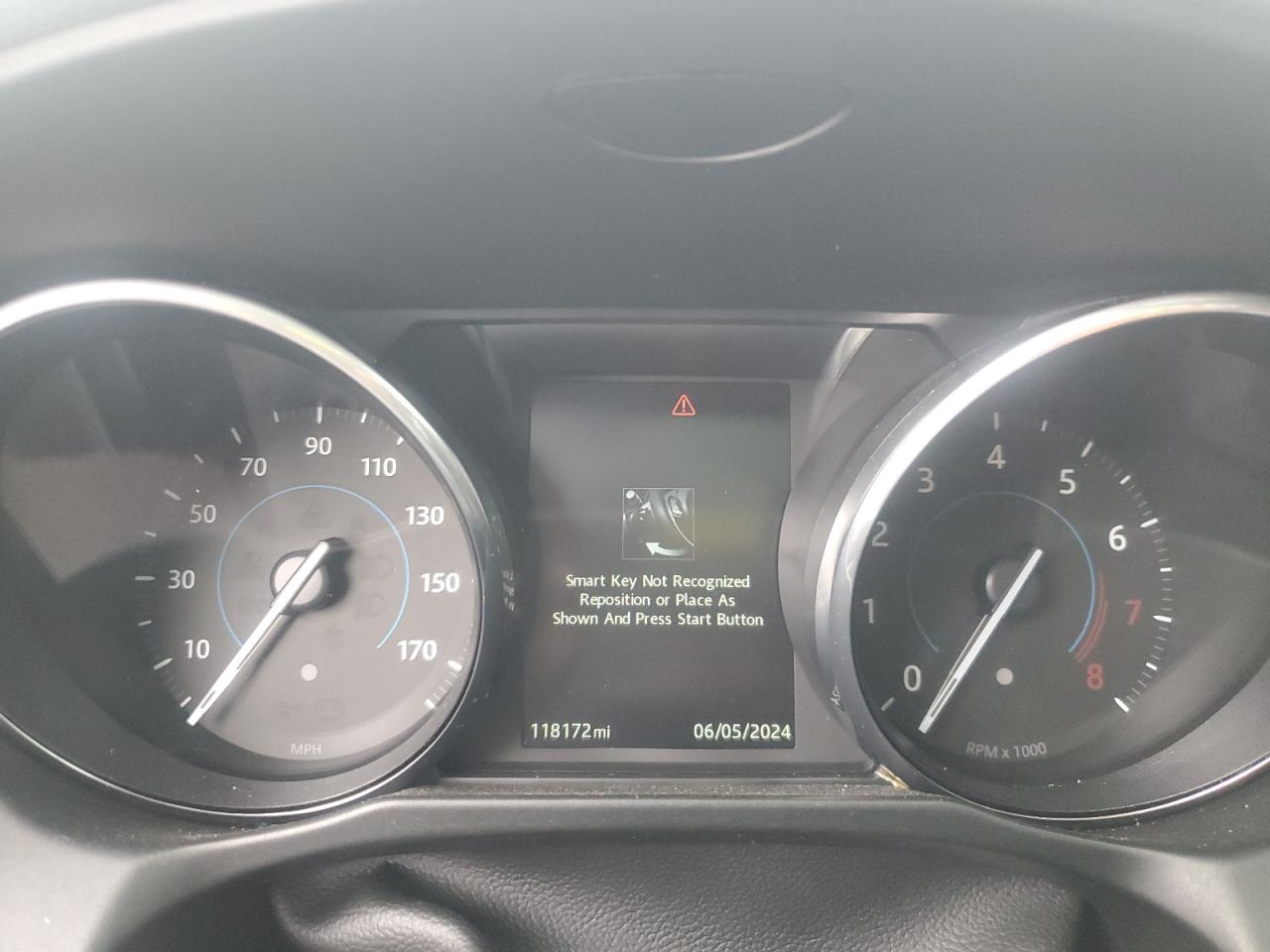 SAJBF4BV4GCY03881 2016 Jaguar Xf R - Sport