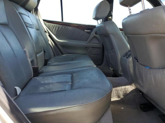 1999 Mercedes-Benz E 320 VIN: WDBJH65F1XA746568 Lot: 57561714