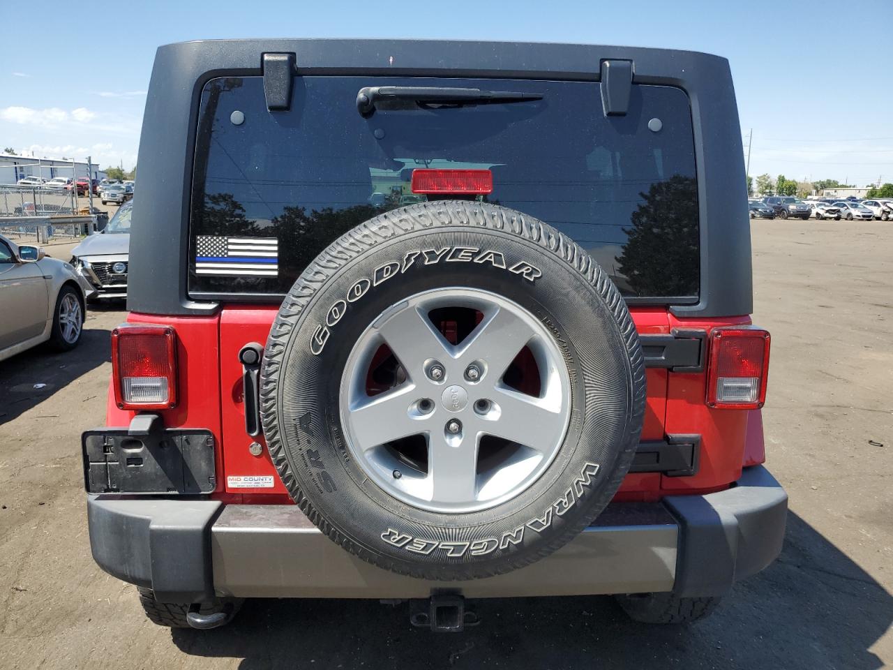 1C4HJWDG2EL184194 2014 Jeep Wrangler Unlimited Sport