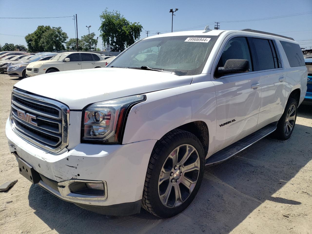 2019 GMC Yukon Xl K1500 Sle vin: 1GKS2FKCXKR314724