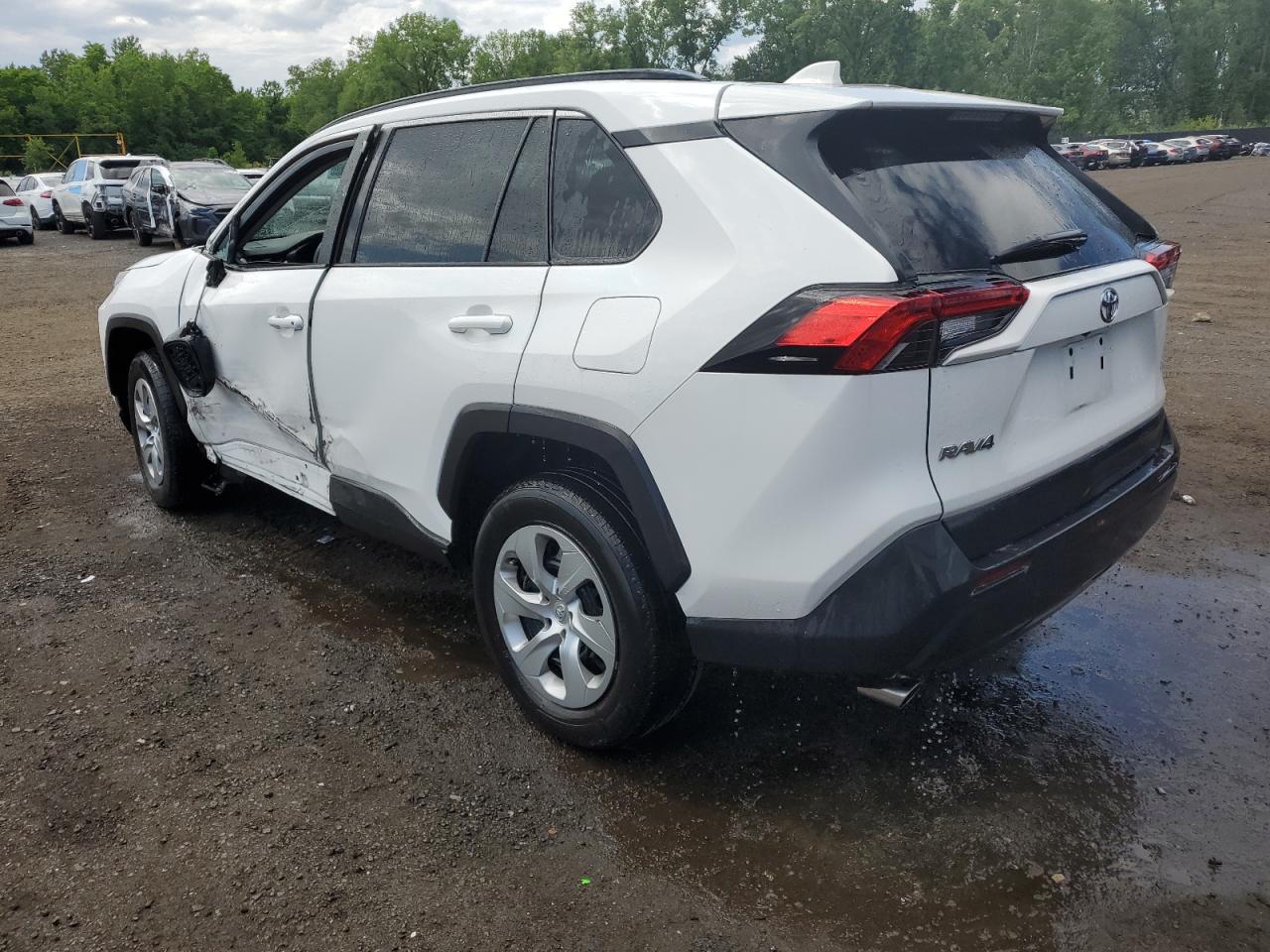 2T3H1RFV0MC119743 2021 Toyota Rav4 Le