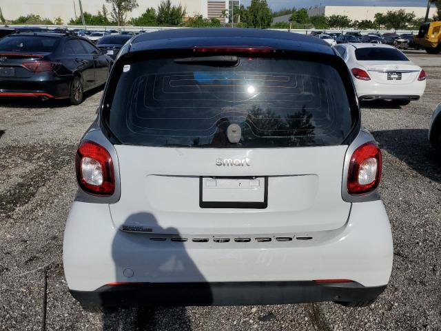 VIN WMEFJ5DA8GK142278 2016 Smart Fortwo no.6