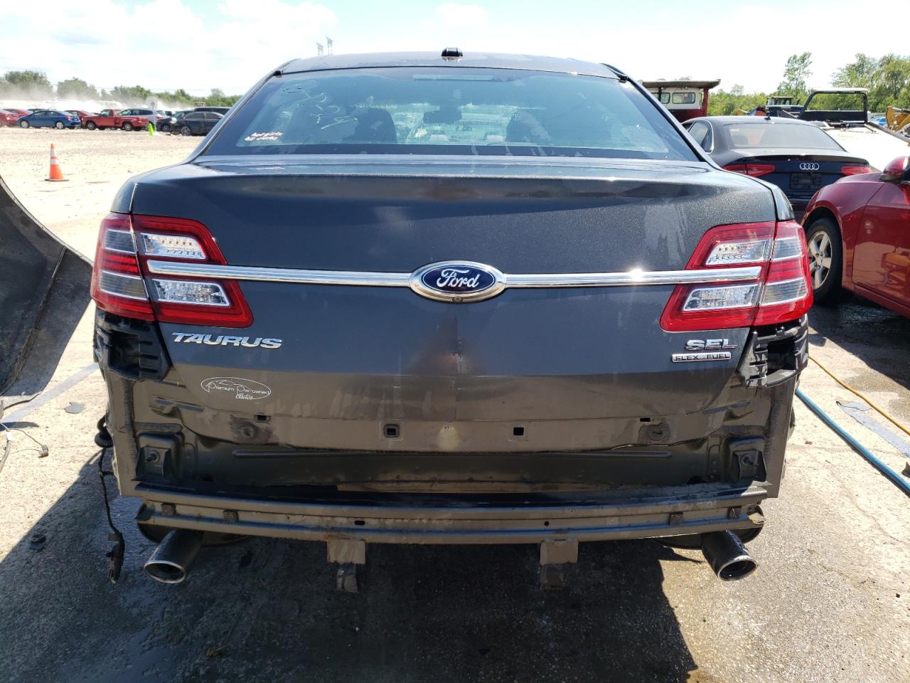 1FAHP2E83GG140379 2016 Ford Taurus Sel