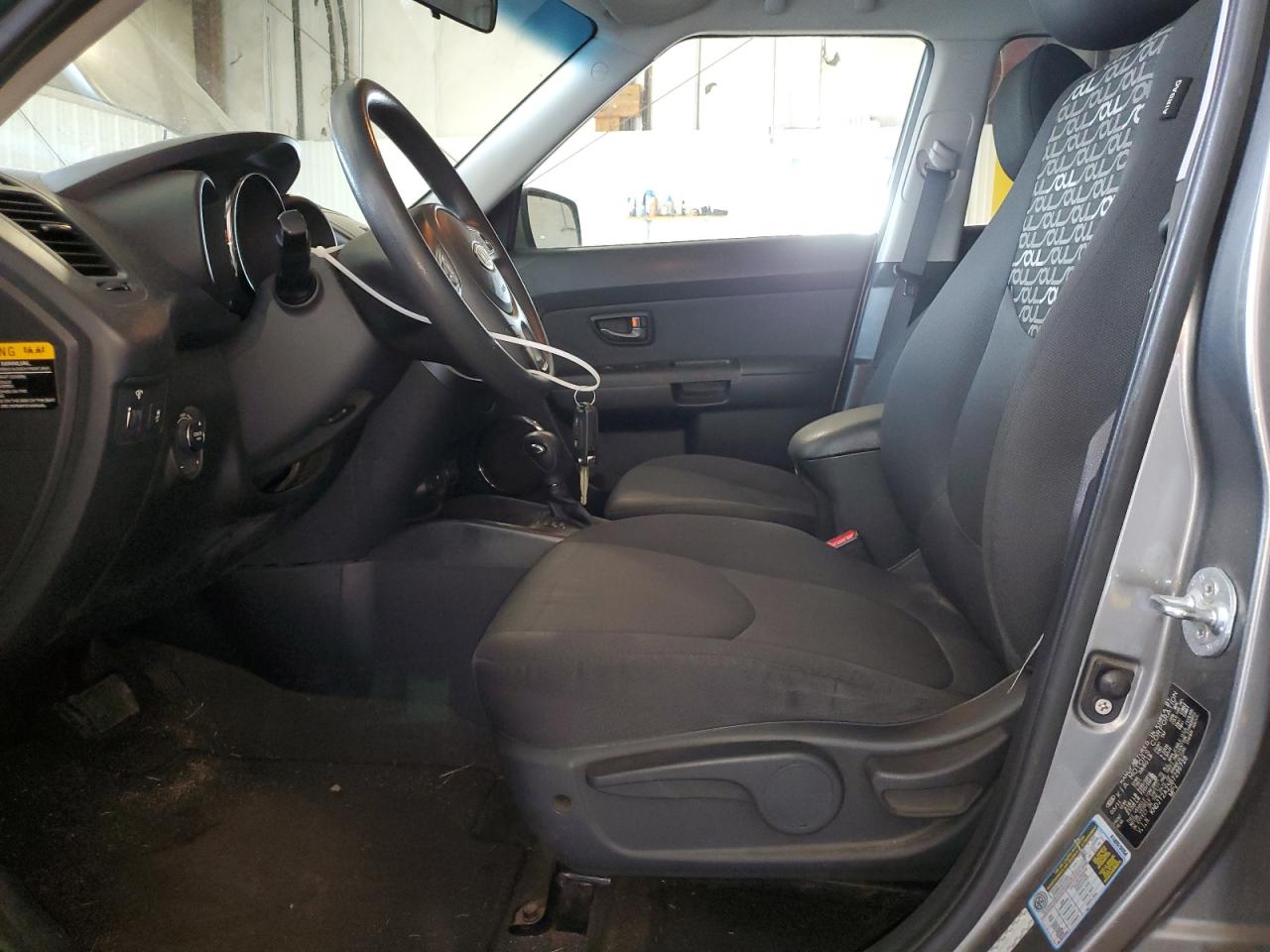 KNDJT2A25B7299728 2011 Kia Soul +