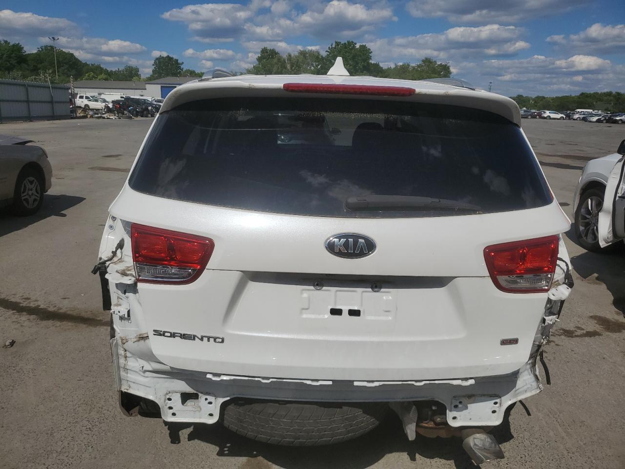 5XYPGDA35JG415367 2018 Kia Sorento Lx