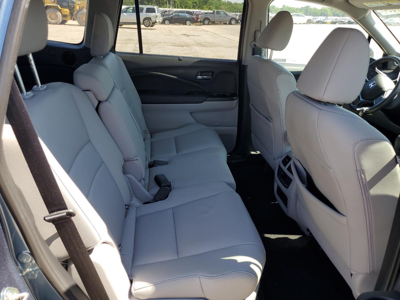 5FNYF5H59KB017995 2019 Honda Pilot Exl