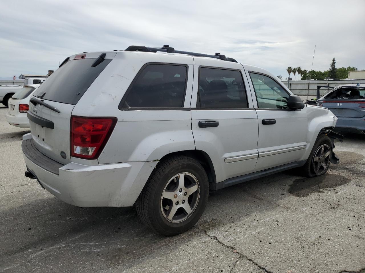 1J4GS48K35C658353 2005 Jeep Grand Cherokee Laredo