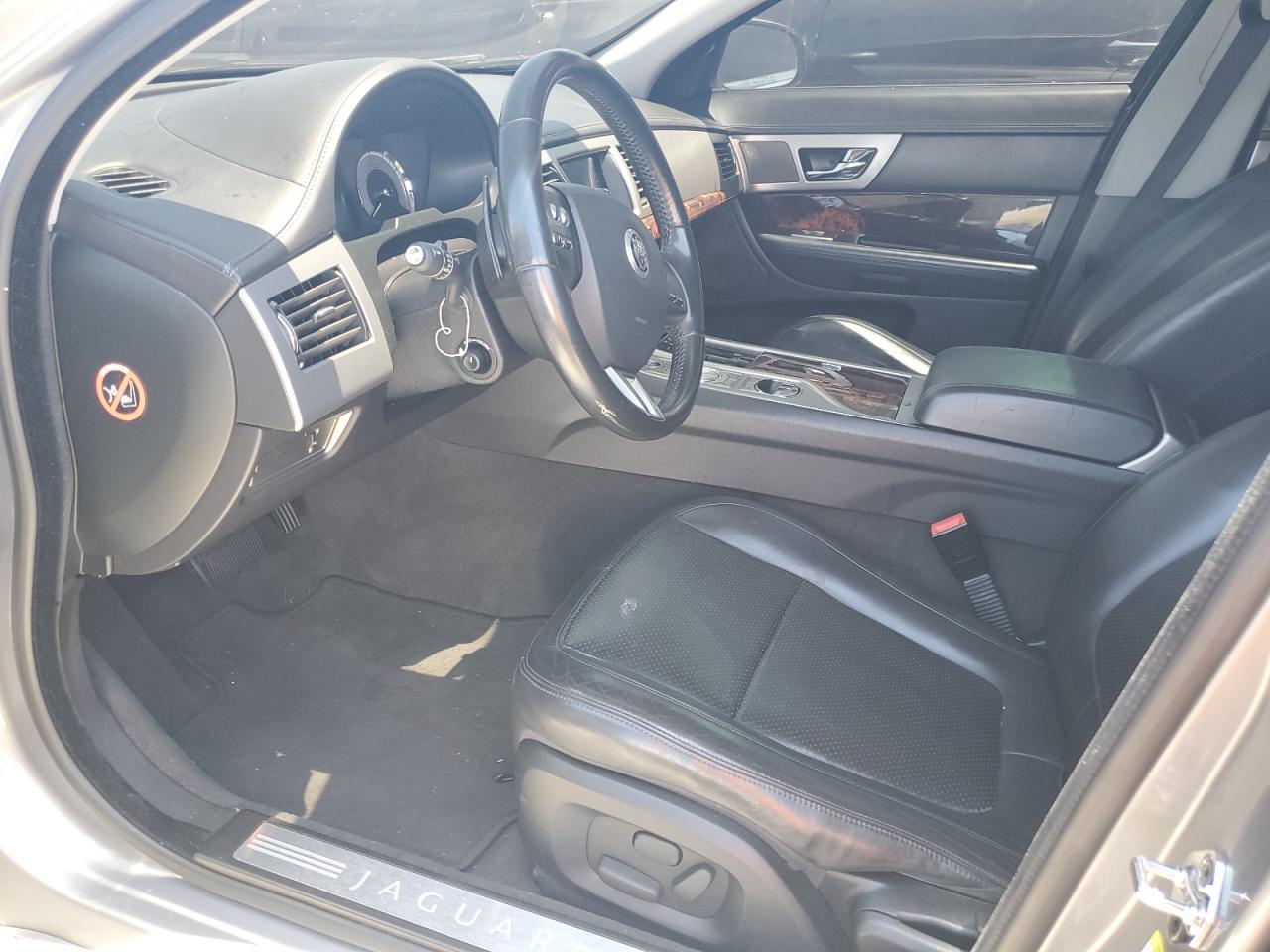 SAJWA0GB3BLS10710 2011 Jaguar Xf Premium