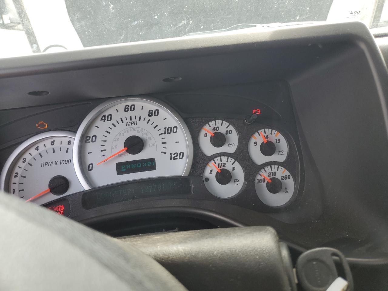 5GRGN23U14H113438 2004 Hummer H2