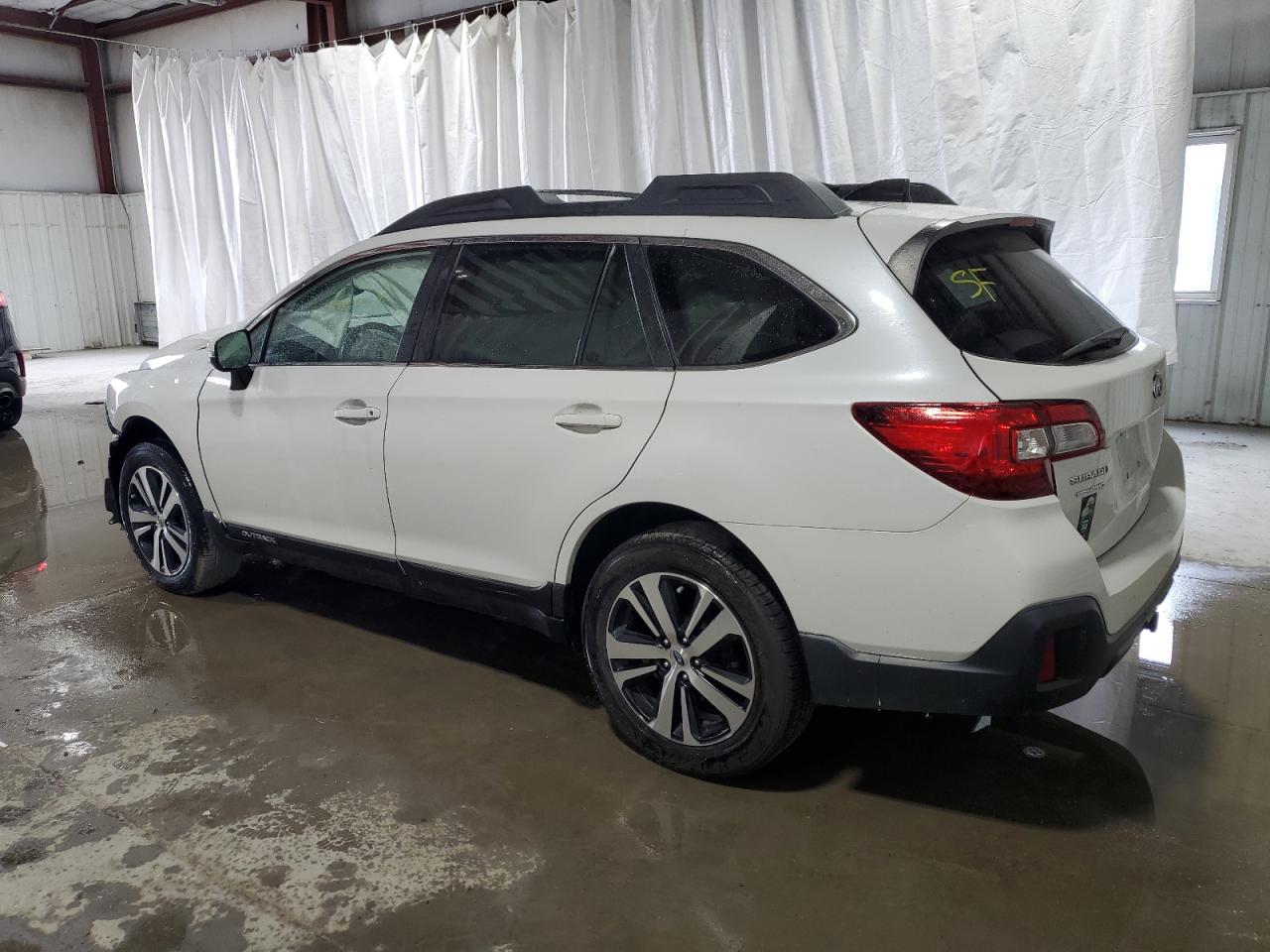 2019 Subaru Outback 3.6R Limited vin: 4S4BSENC9K3310177