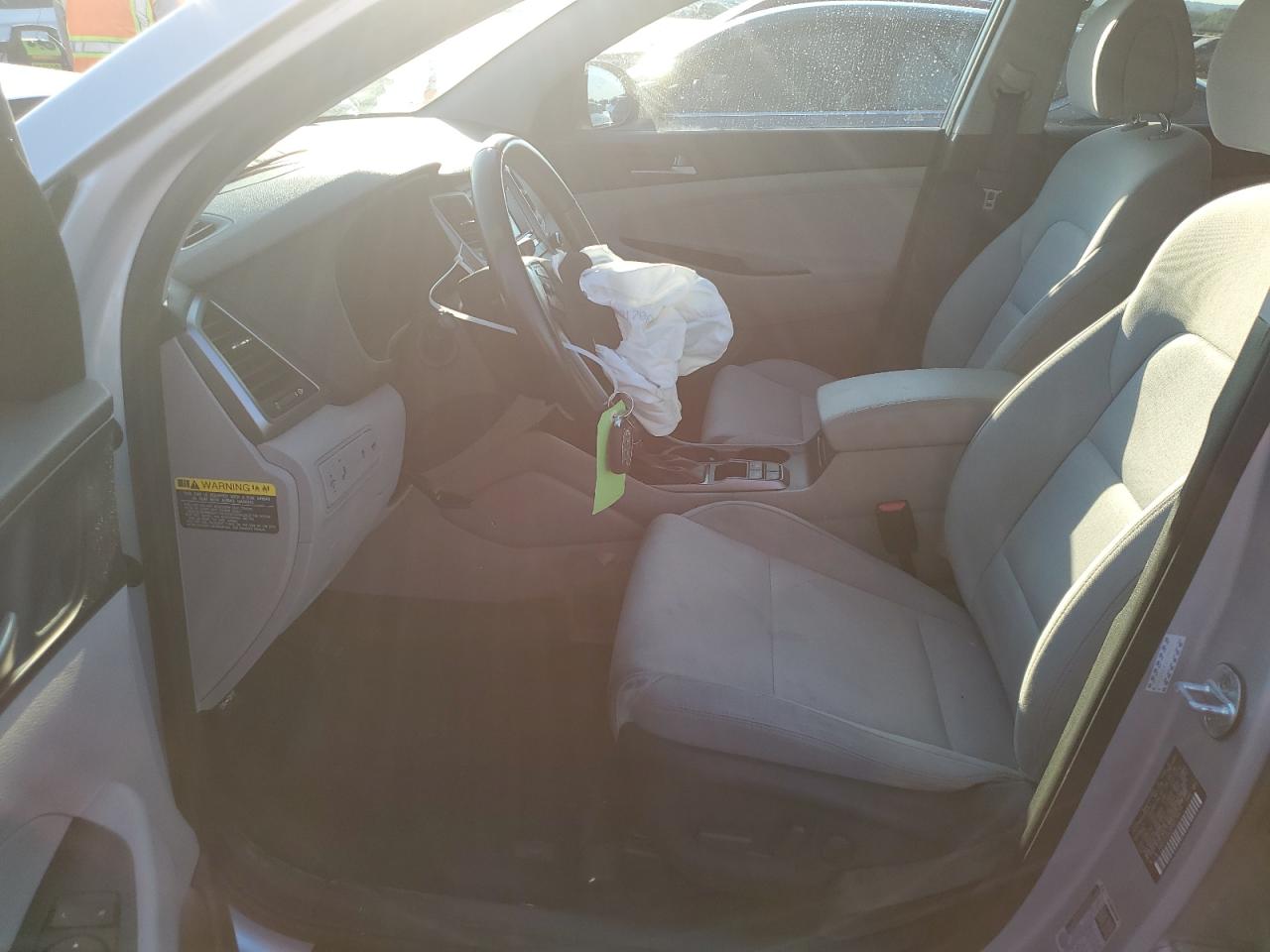 KM8J33A2XHU579477 2017 Hyundai Tucson Limited