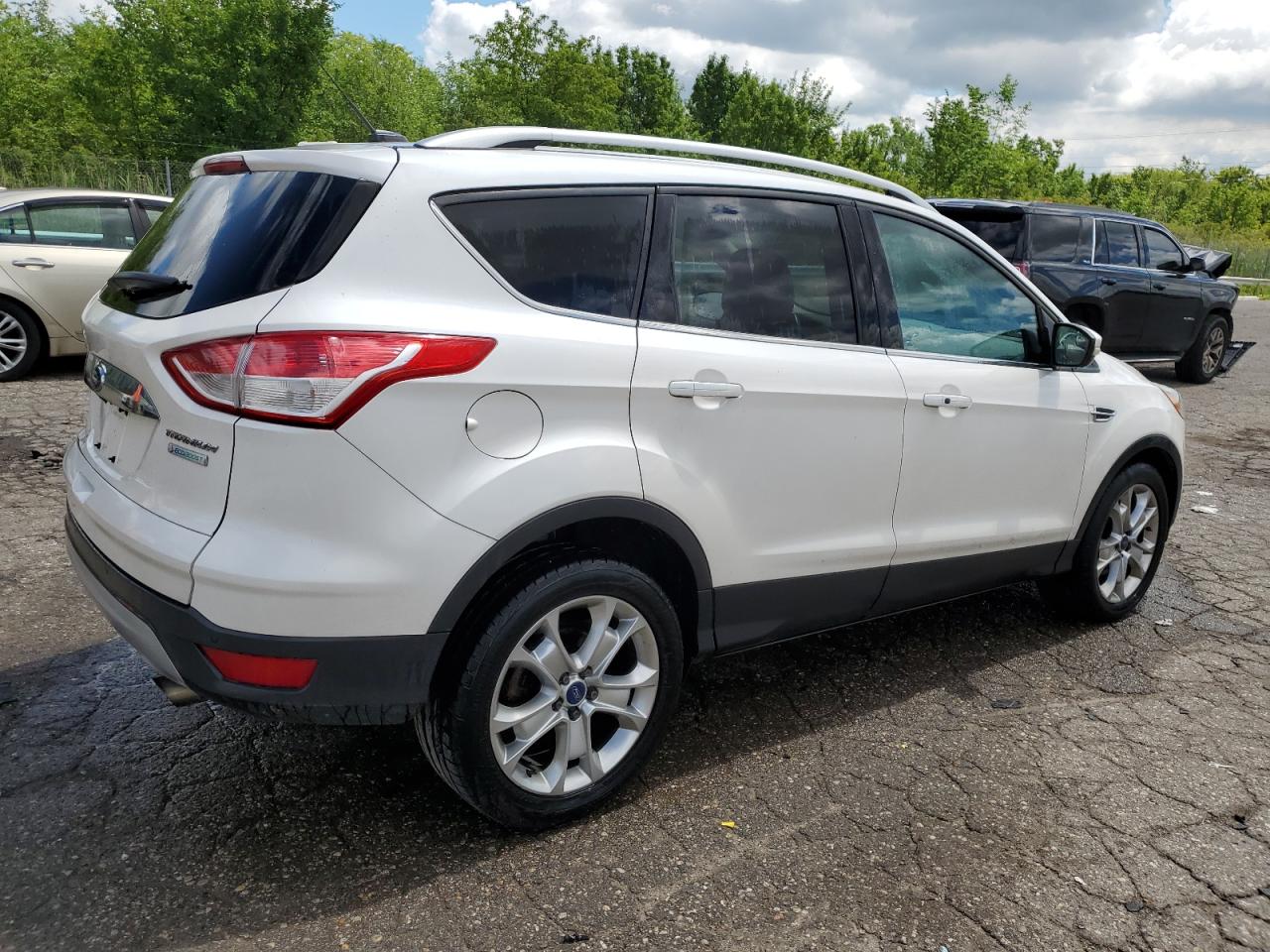 2015 Ford Escape Titanium vin: 1FMCU0JX2FUB92144