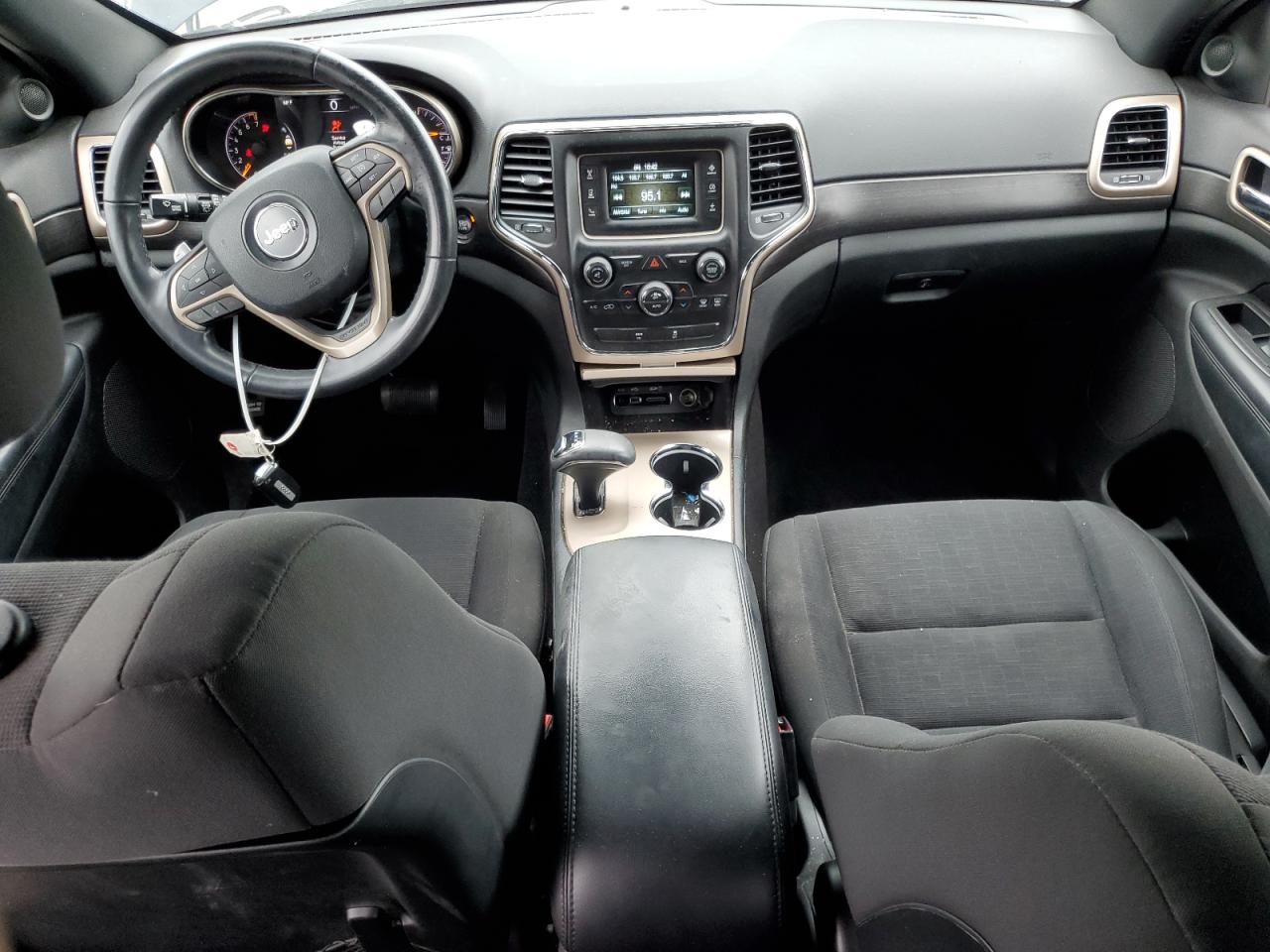 1C4RJFAG3FC602319 2015 Jeep Grand Cherokee Laredo