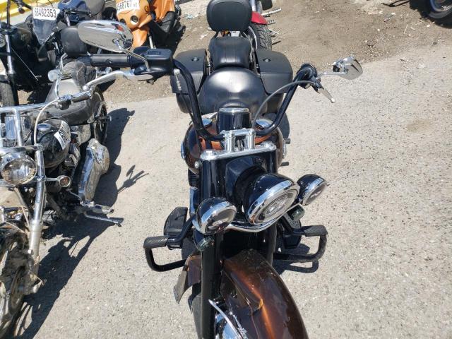 2019 HARLEY-DAVIDSON FLHCS 1HD1YBK66KB017515