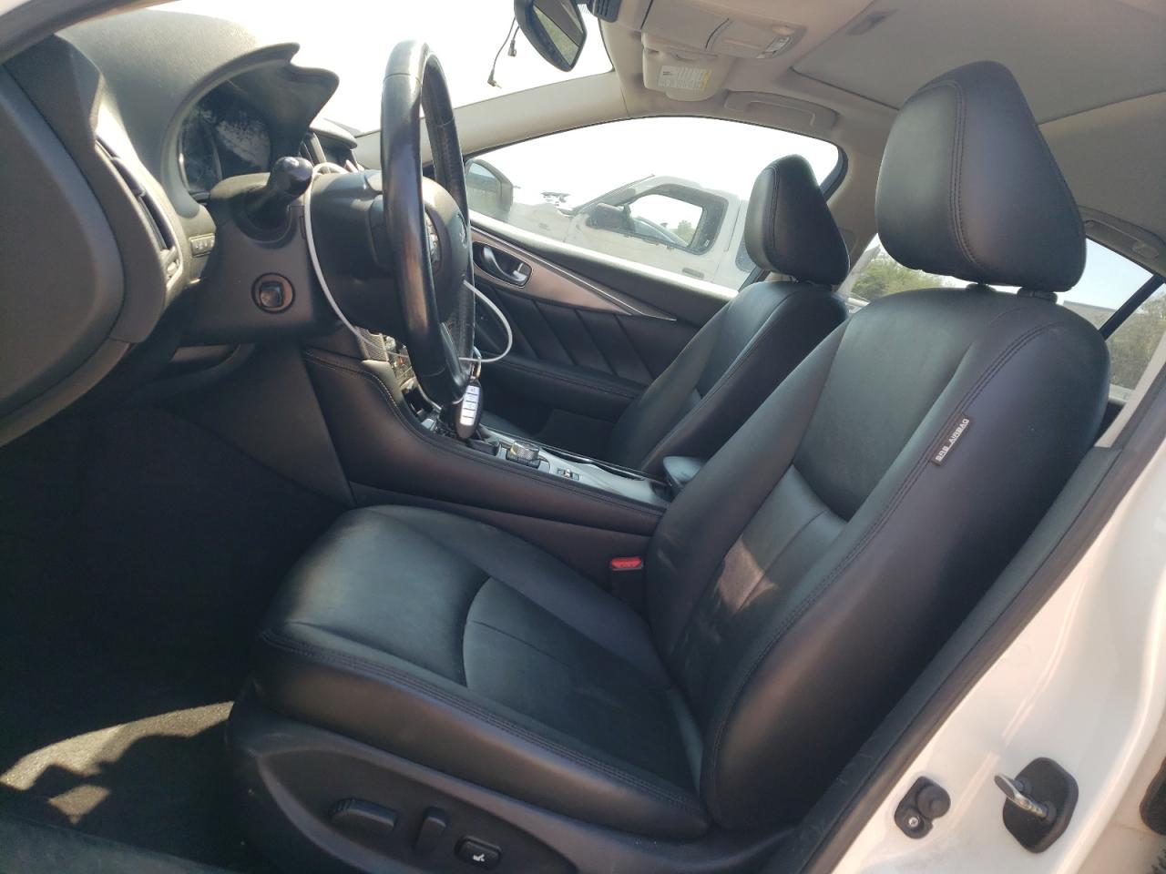 JN1EV7AR1GM342060 2016 Infiniti Q50 Premium