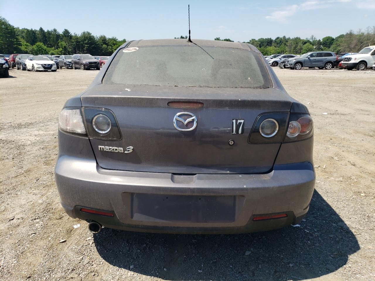 JM1BK32F271768802 2007 Mazda 3 I