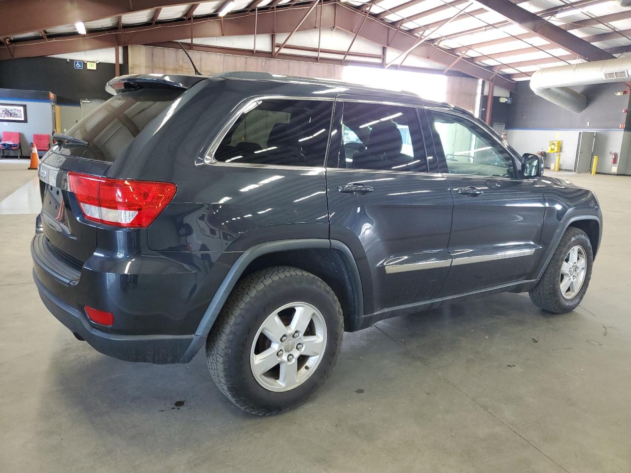 2013 Jeep Grand Cherokee Laredo vin: 1C4RJFAG0DC537507