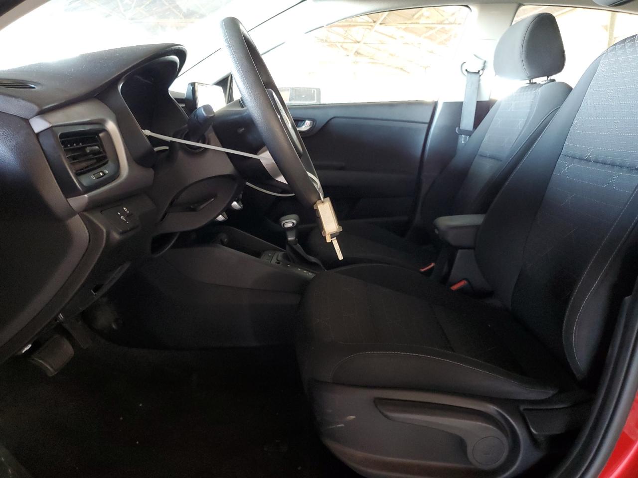 3KPA24AD0ME392384 2021 Kia Rio Lx