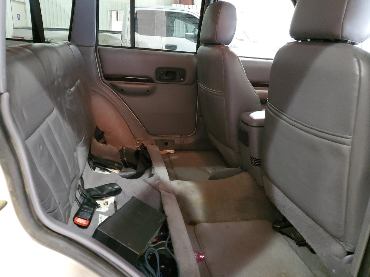 1J4FN78S9WL138664 1998 Jeep Cheerokee