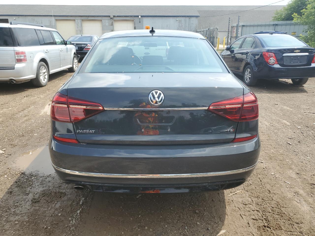 1VWDT7A37HC064442 2017 Volkswagen Passat R-Line