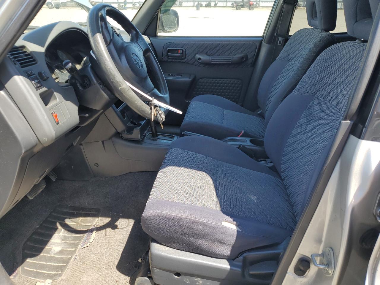 JT3HP10VXW0172341 1998 Toyota Rav4