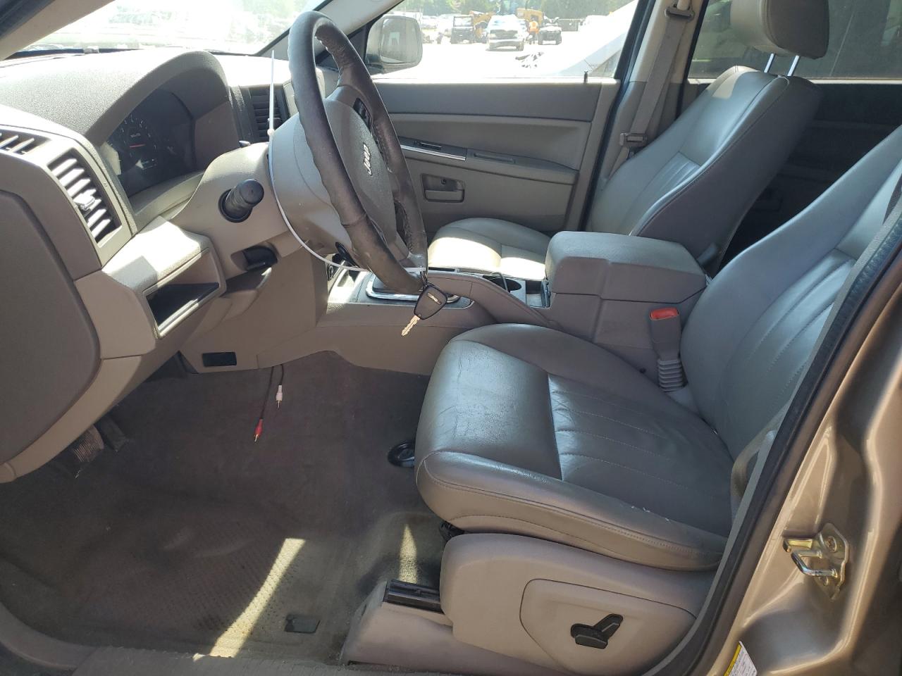 1J4HS48N45C539290 2005 Jeep Grand Cherokee Laredo