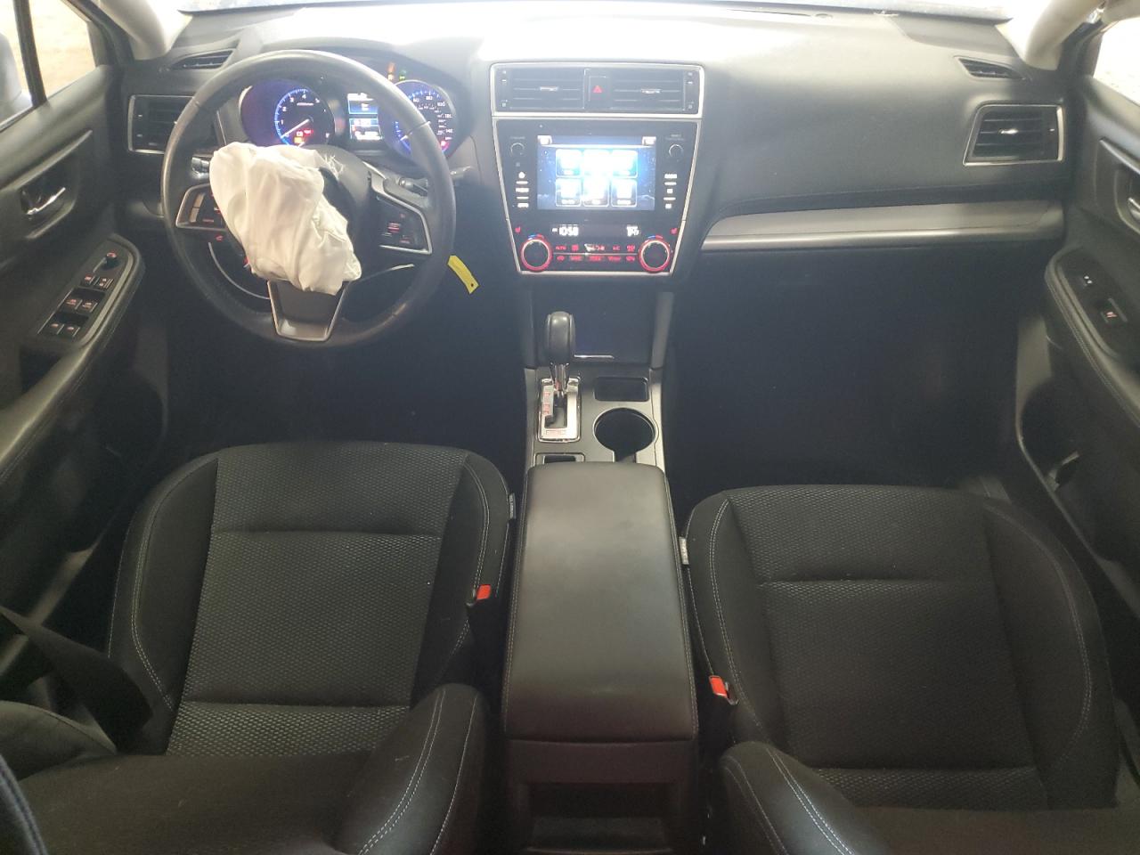 4S4BSACC9J3270631 2018 Subaru Outback 2.5I Premium