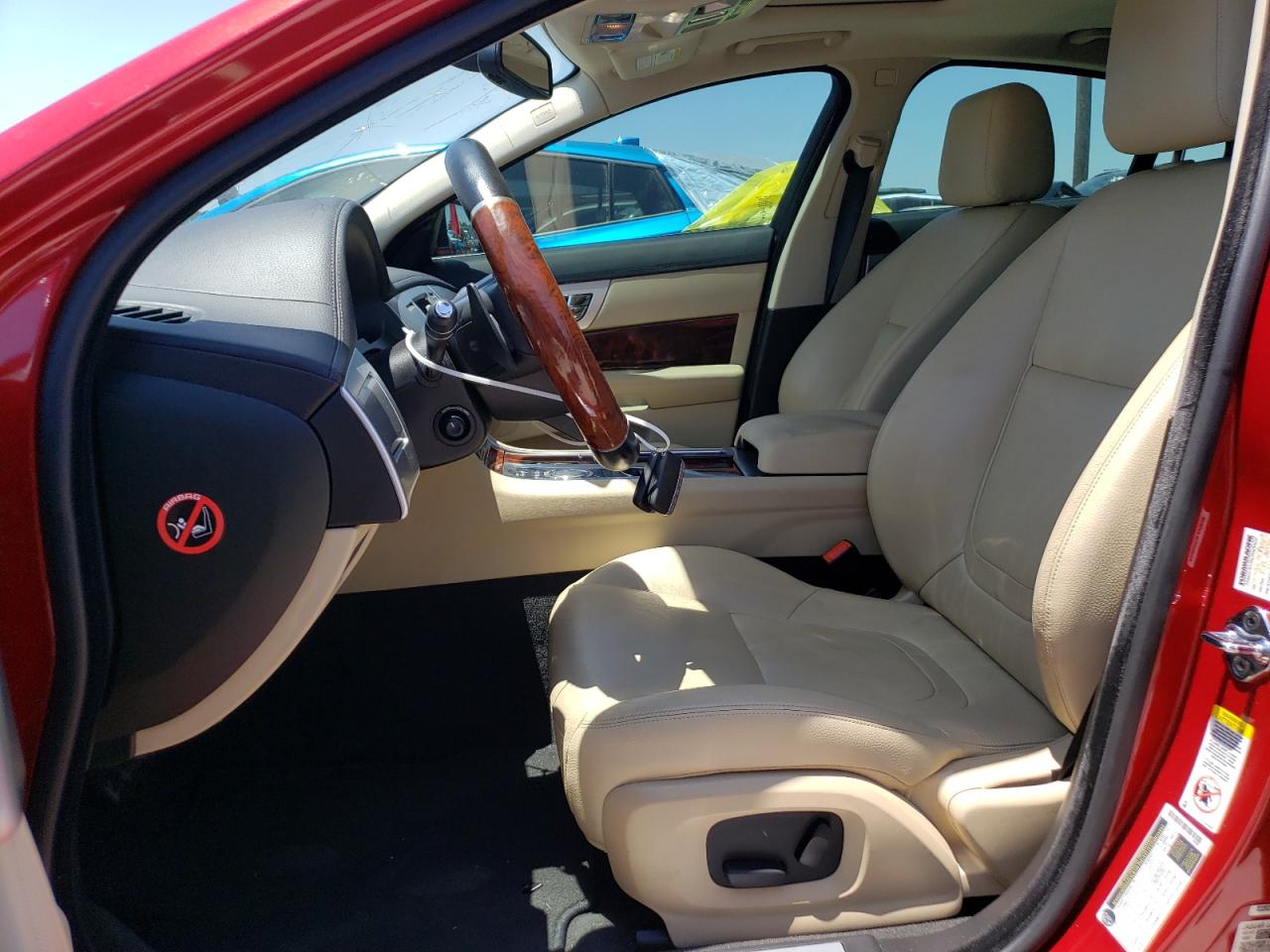 SAJWA0FS6FPU81258 2015 Jaguar Xf 2.0T Premium