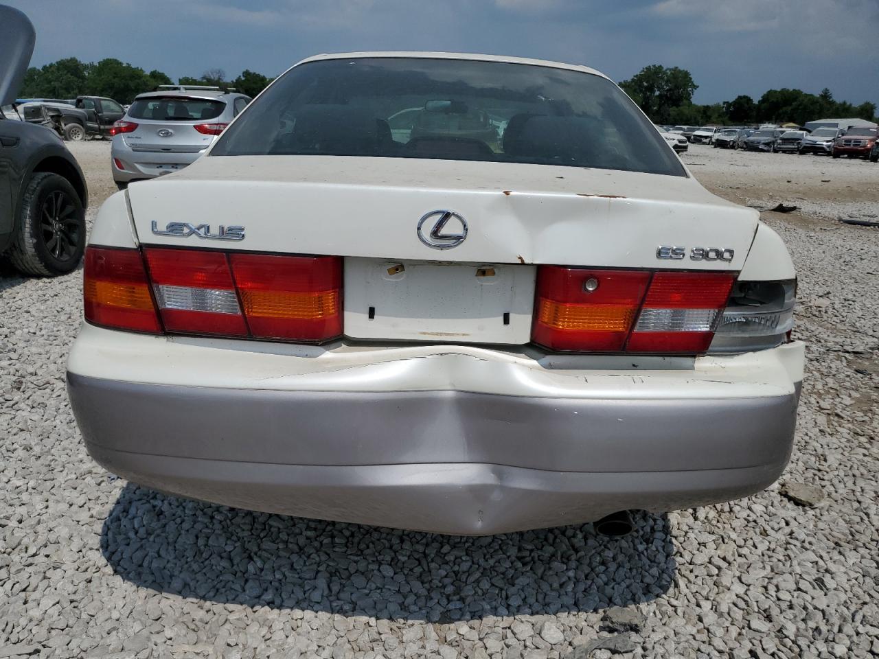 JT8BF22G5V0046023 1997 Lexus Es 300