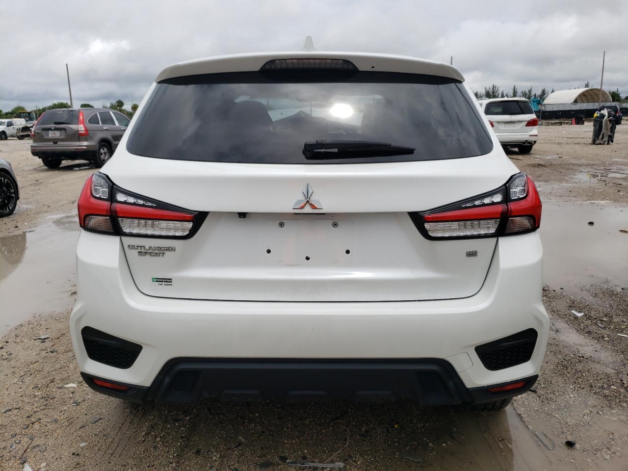 2020 Mitsubishi Outlander Sport Se vin: JA4AP4AU6LU025257