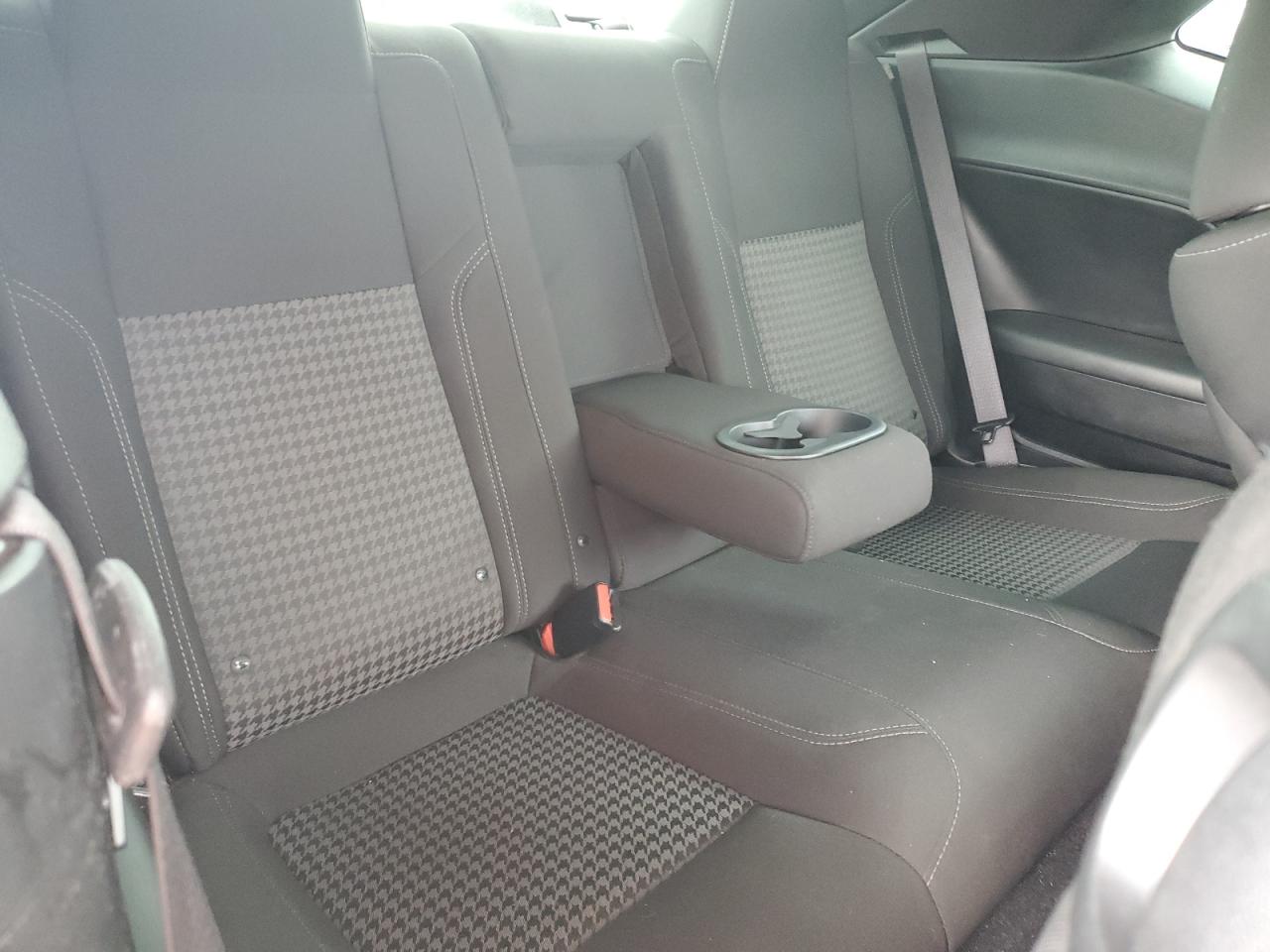 2C3CDZAG4LH169279 2020 Dodge Challenger Sxt