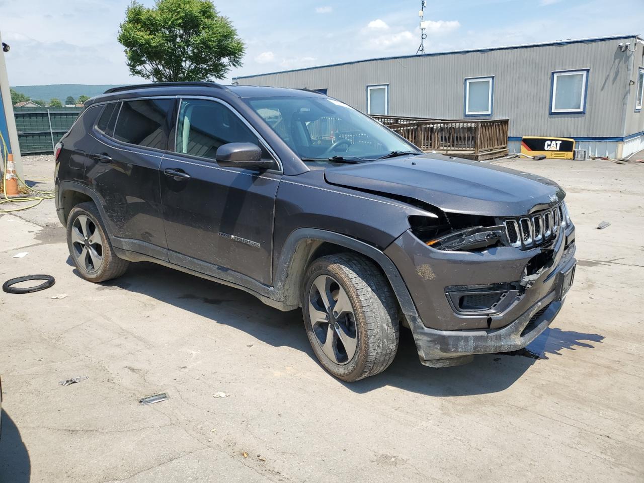 3C4NJDBB7JT154802 2018 Jeep Compass Latitude