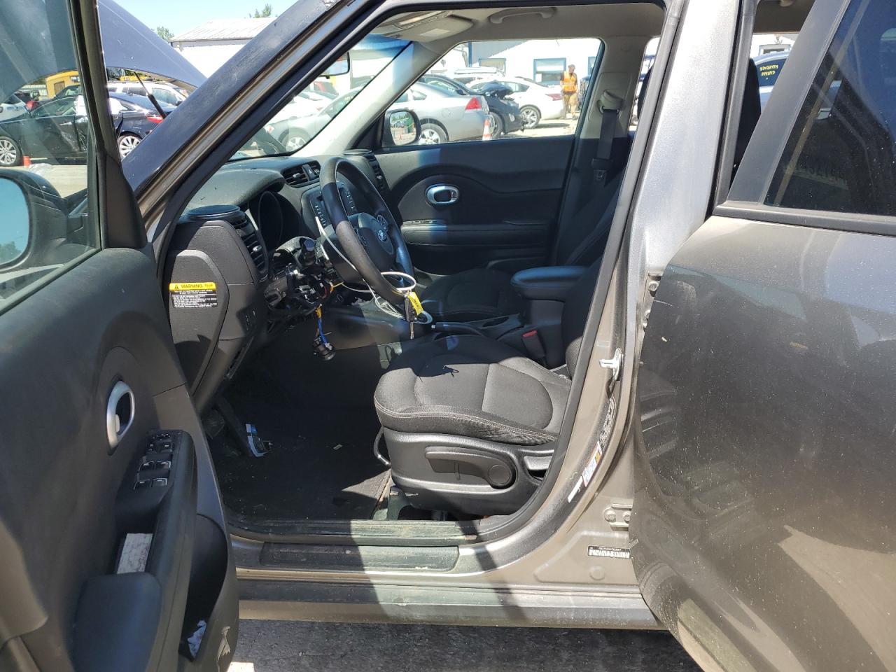 KNDJP3A5XK7638567 2019 Kia Soul +