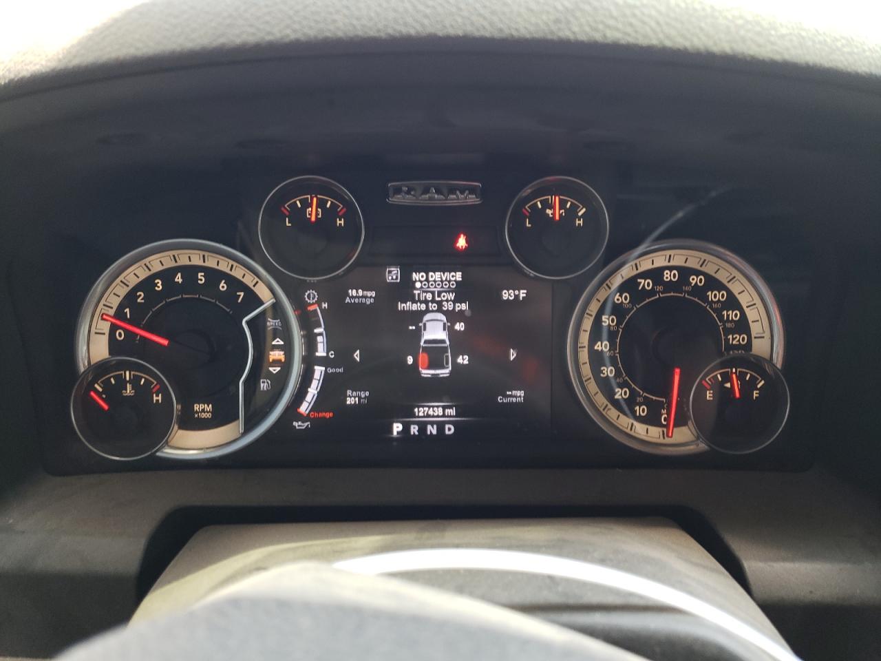 1C6RR6LT1FS663555 2015 Ram 1500 Slt