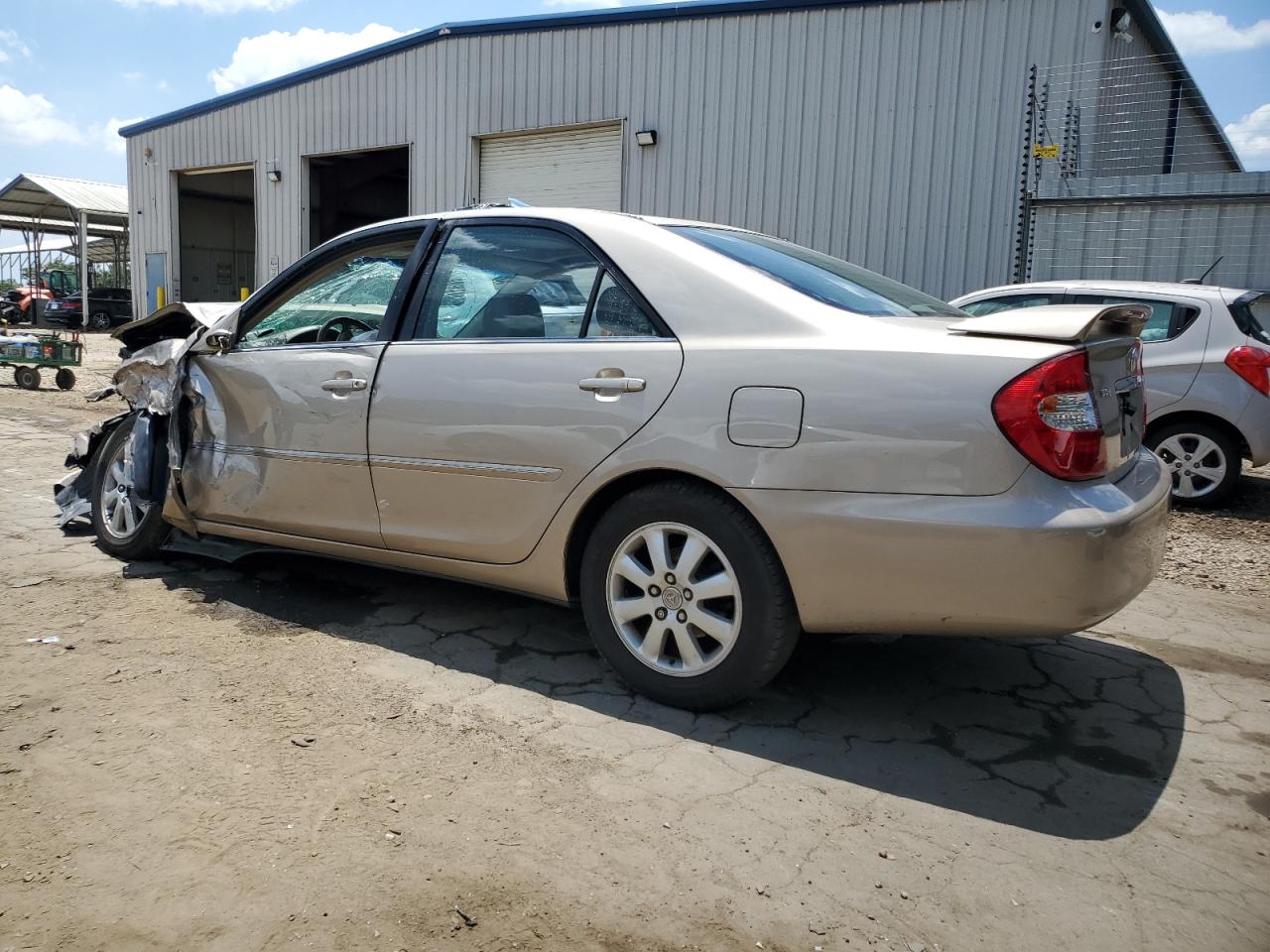 4T1BF30K74U075962 2004 Toyota Camry Le