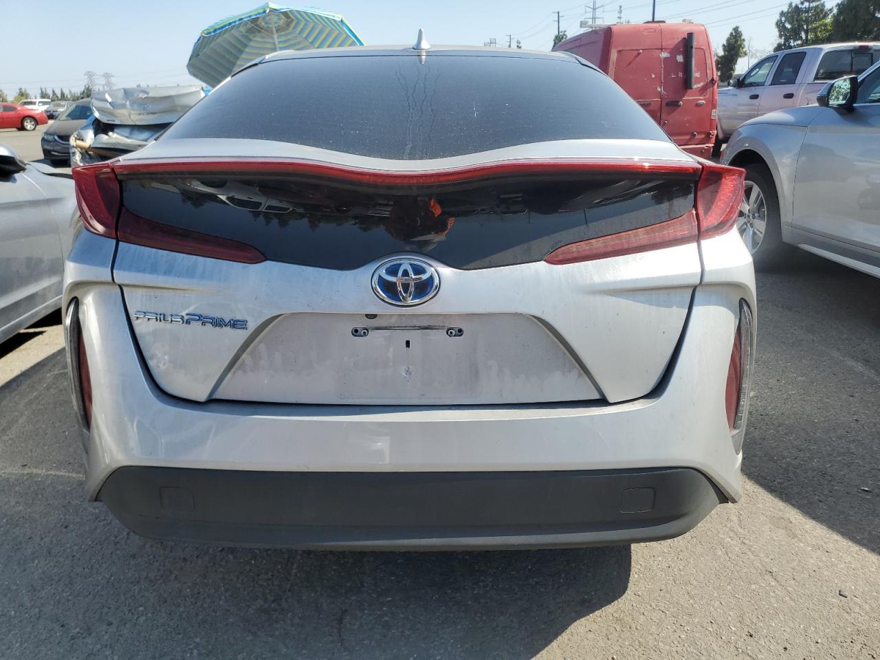 JTDKARFP6H3002411 2017 Toyota Prius Prime