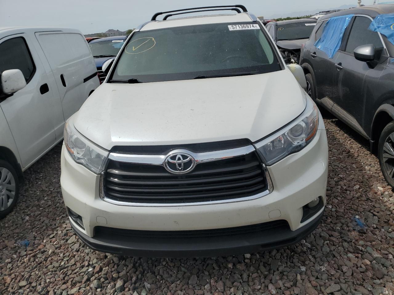 5TDKKRFH5GS143201 2016 Toyota Highlander Xle