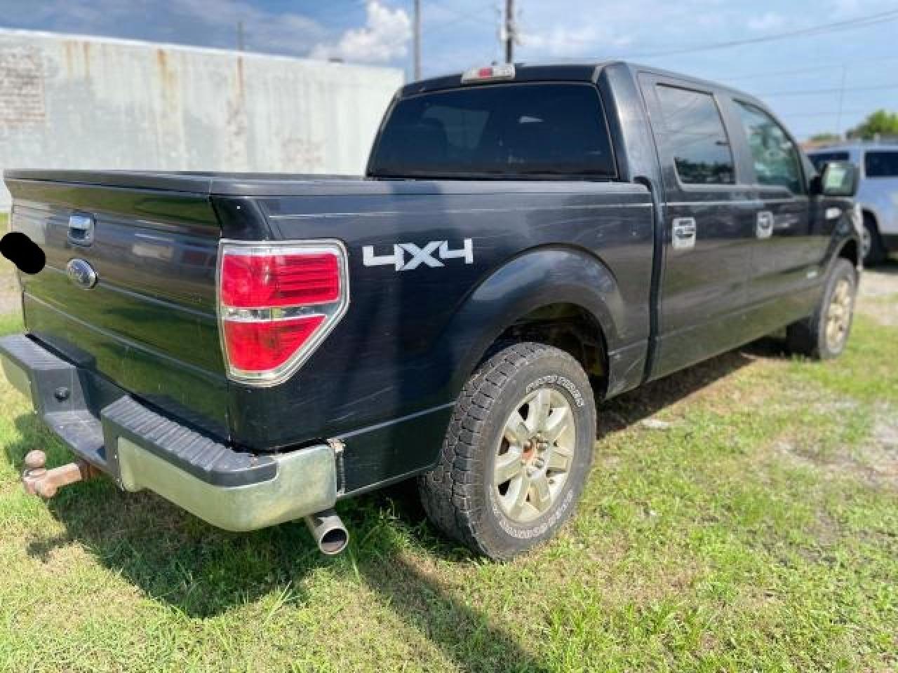 2013 Ford F150 Super Cab vin: 1FTFX1CF8DKD67623