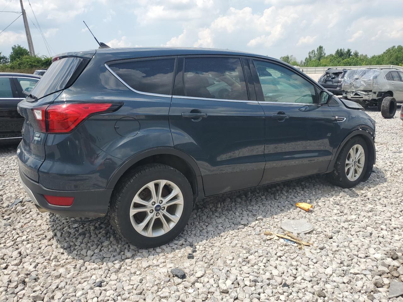 2019 Ford Escape Se vin: 1FMCU9GD6KUB55187