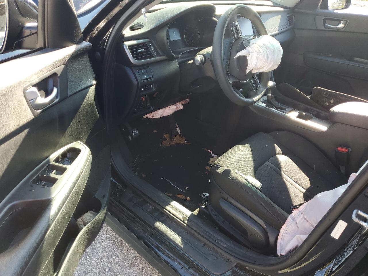 5XXGT4L36JG236803 2018 Kia Optima Lx