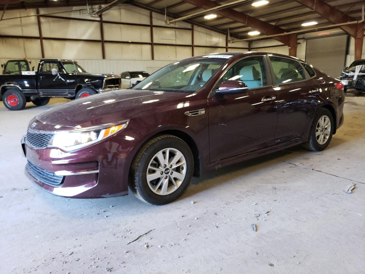 5XXGT4L32GG117977 2016 Kia Optima Lx